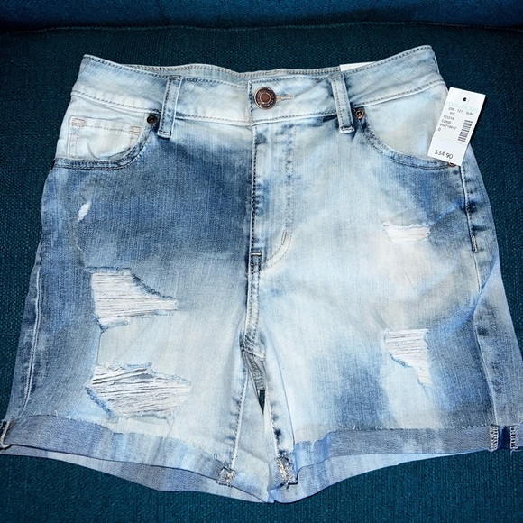NWT Maurice’s shorts 🩳 - Picture 2 of 8